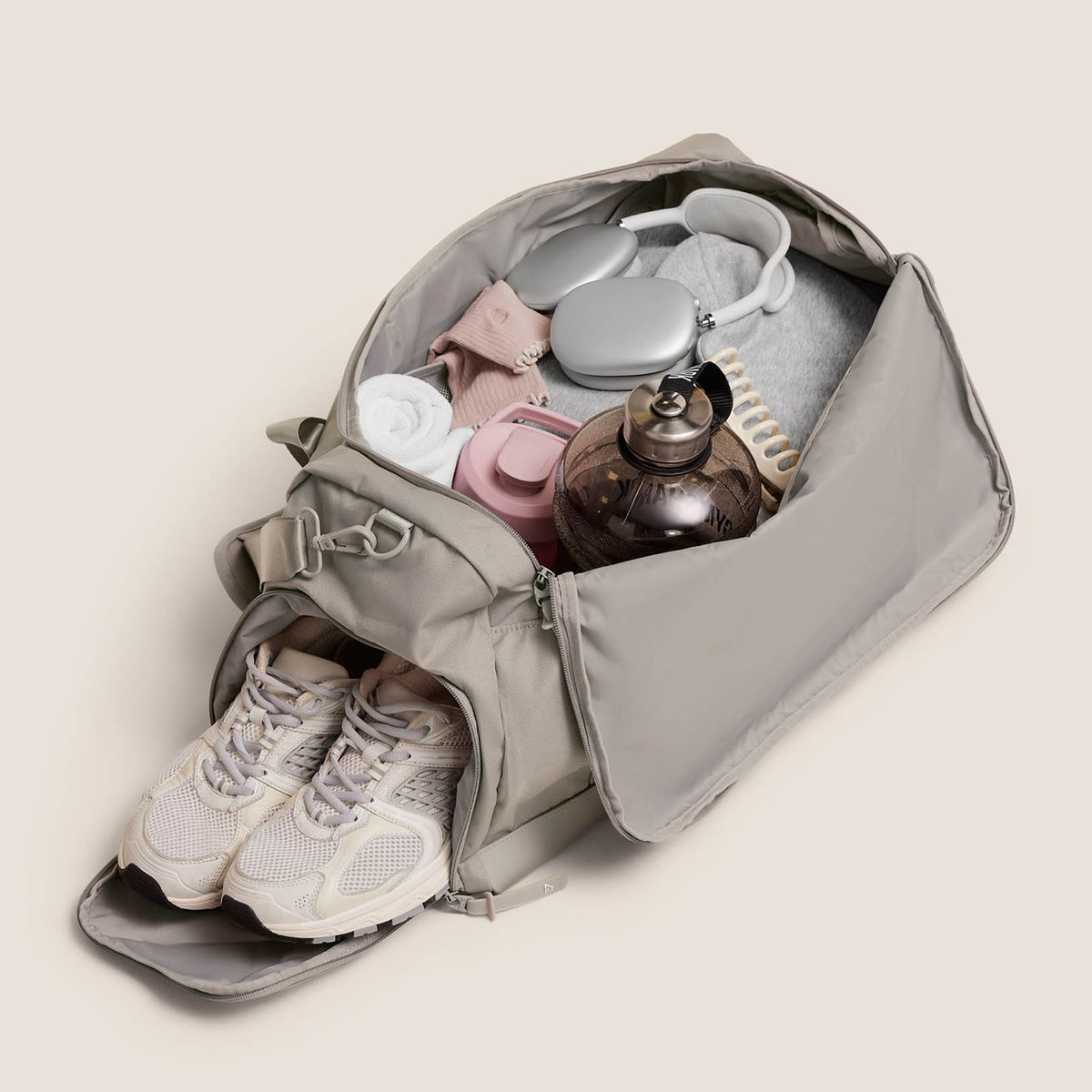 Large Gym Duffel Bag with Separate Shoe Compartment, Adjustable Straps & Wide-Opening Main Compartment – Light Gray